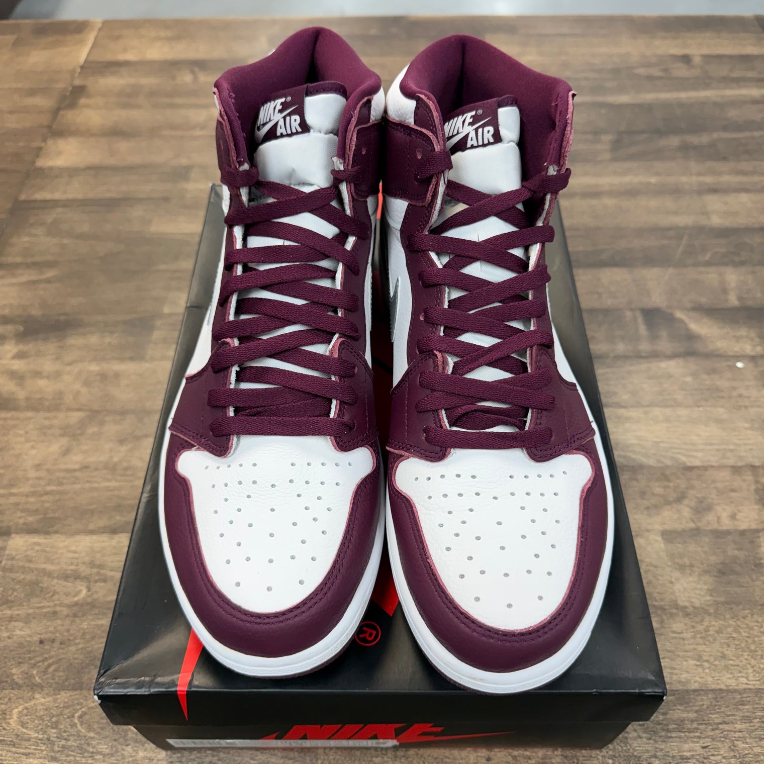 Bordeaux Jordan 1 High (USED)