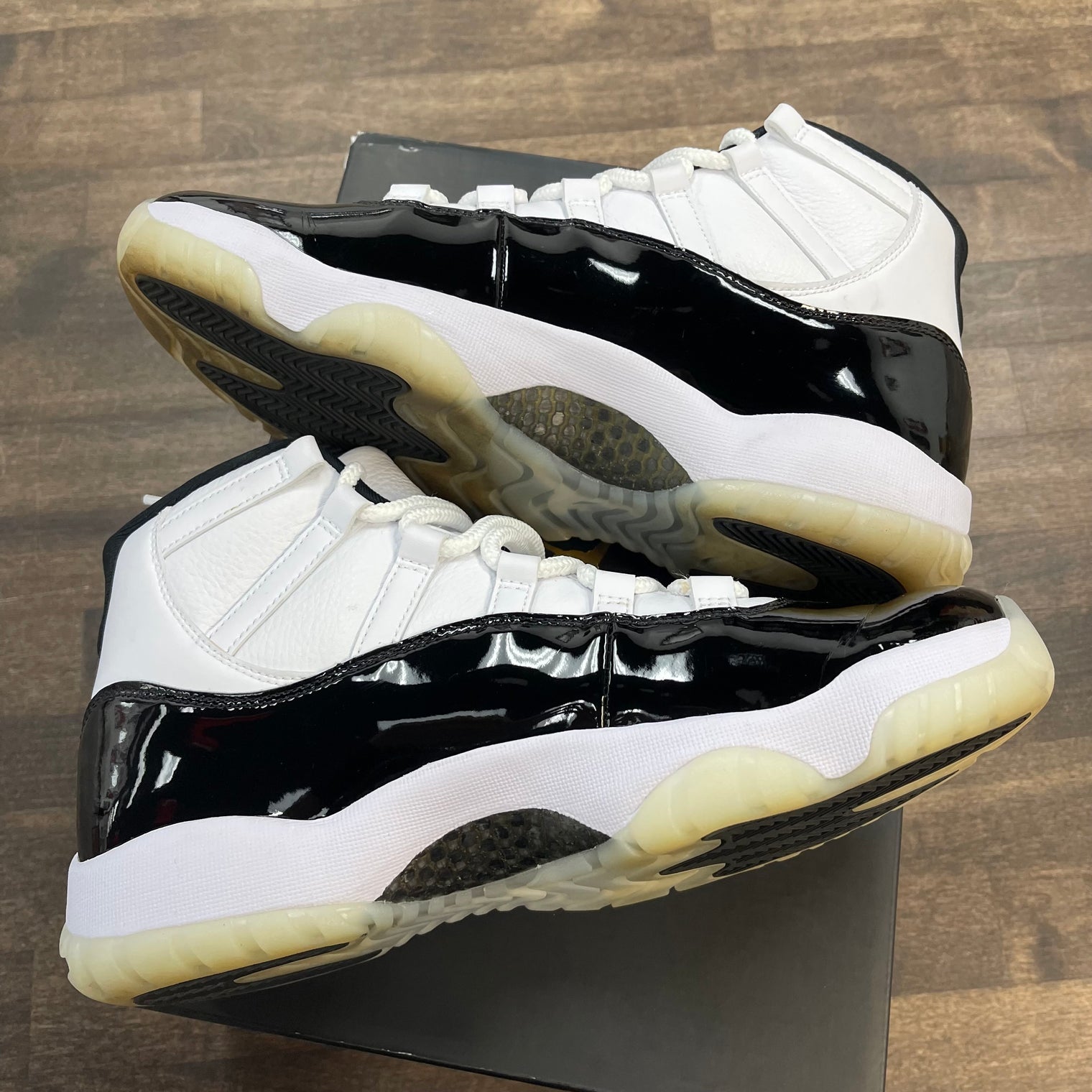 DMP Gratitude Jordan 11 (USED)