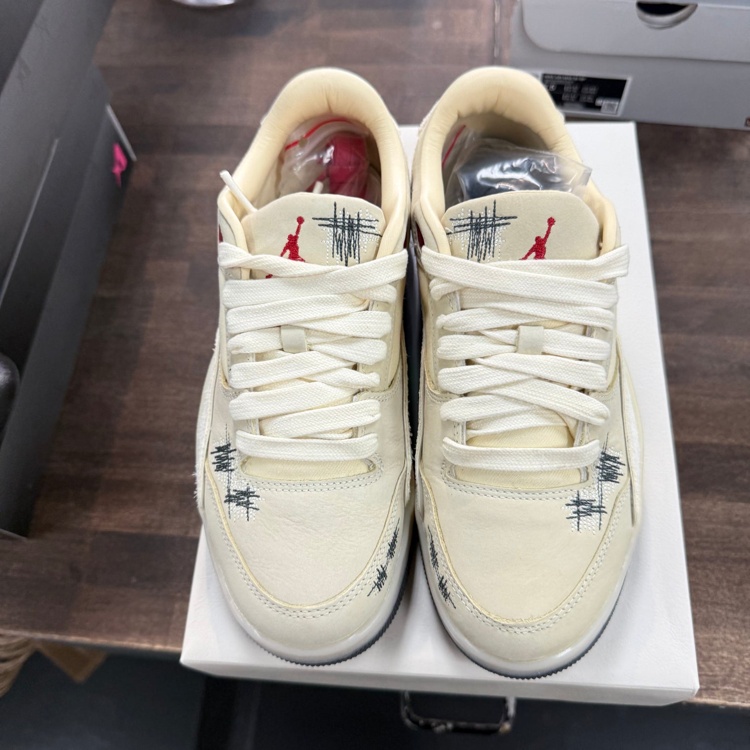 Who Decides War Coconut Milk Jordan Flight Court RM (W) (USED)