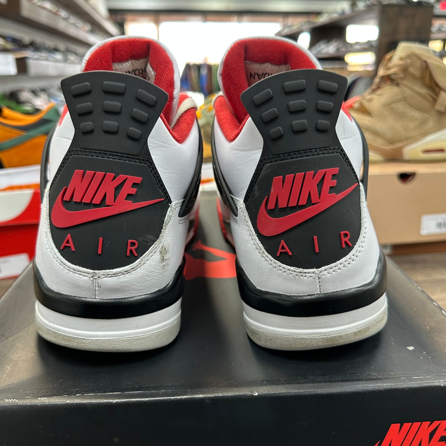 Fire Red Jordan 4 Retro (2020) (USED)