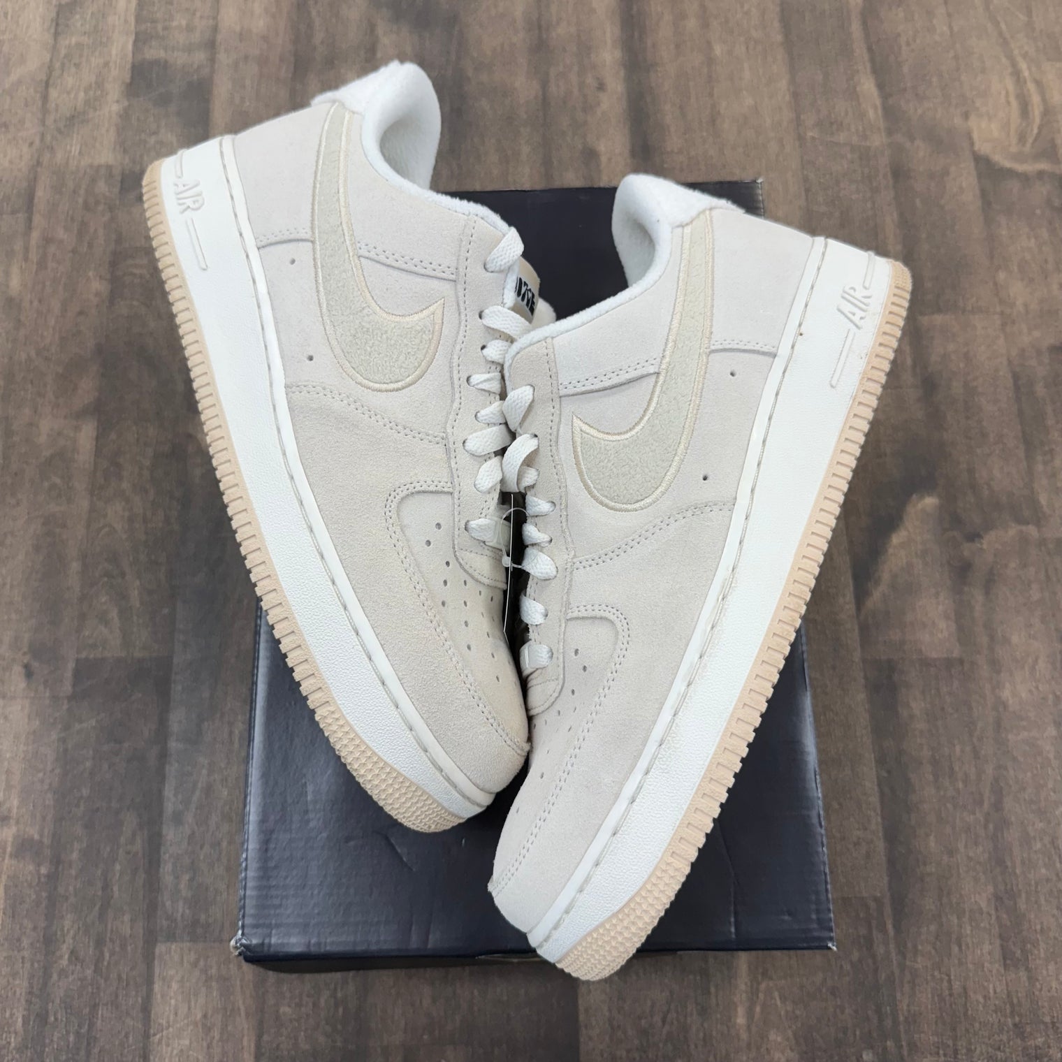 (W) Sanddrift Gum Fleece Air Force 1 (USED)