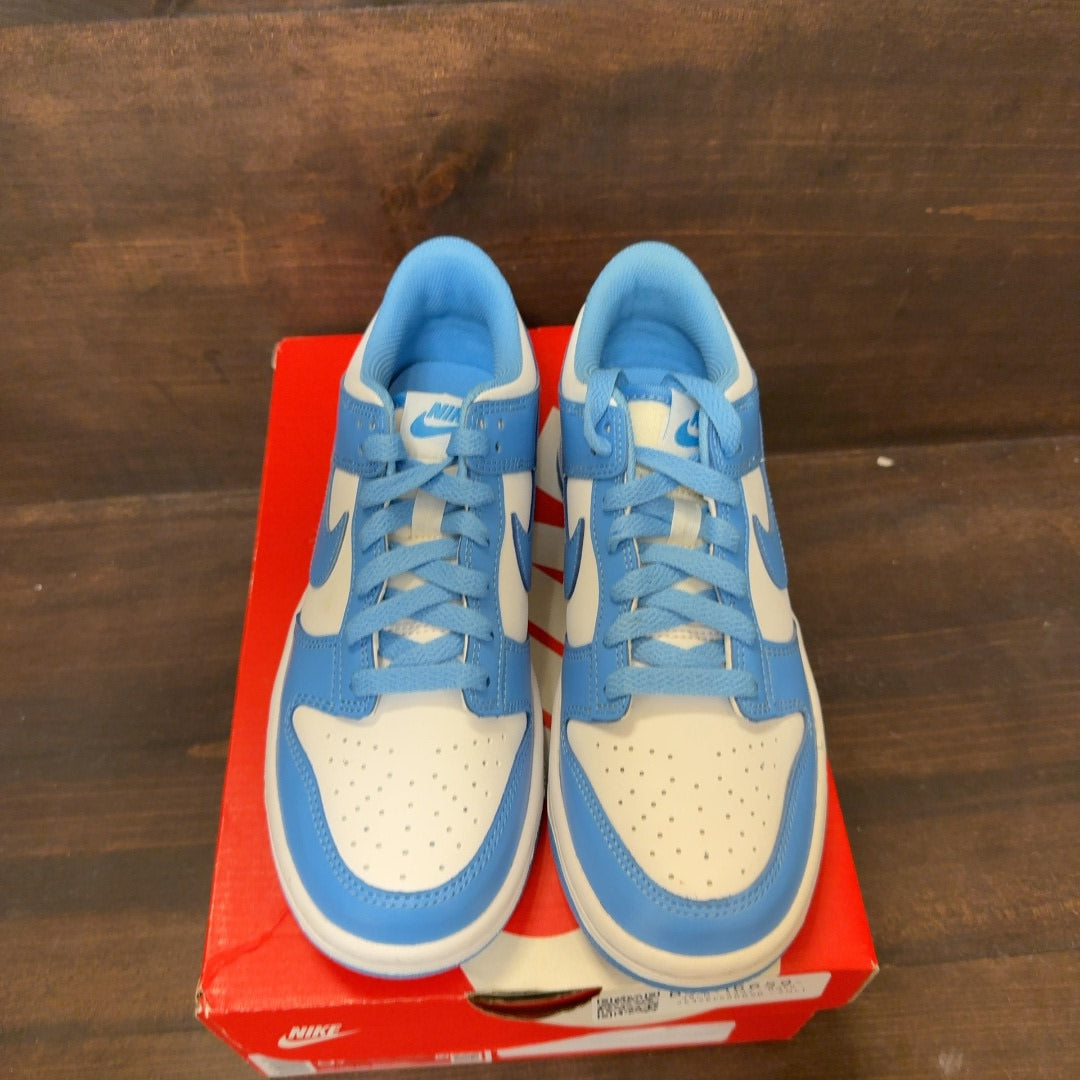 Nike Dunk Low UNC (GS) Size 5.5Y (Pre-Owned)