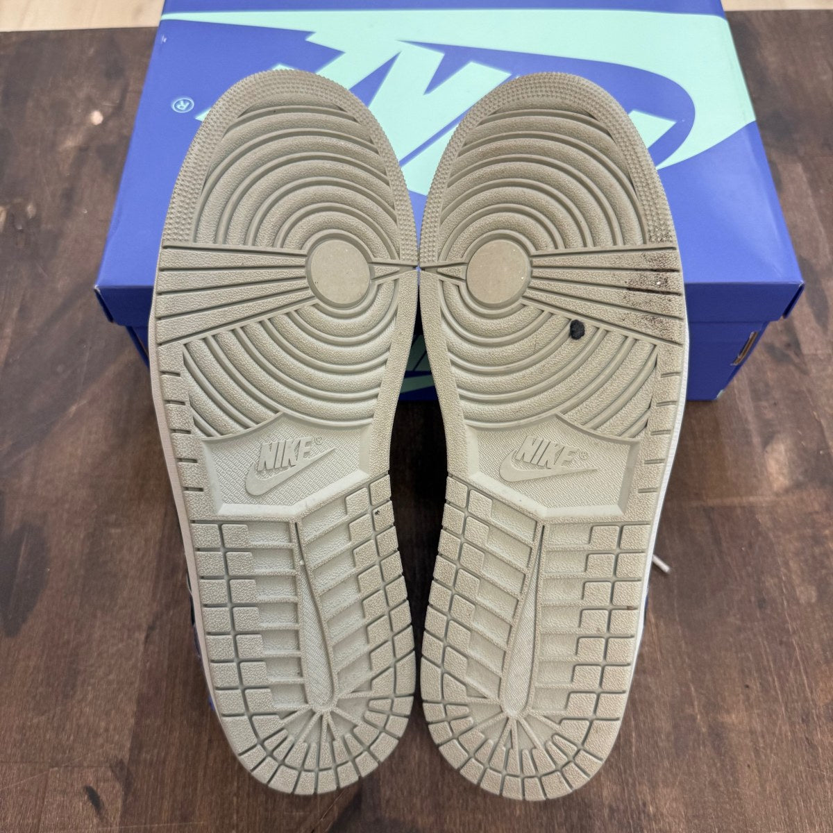 Jordan 1 Retro Low OG Zion Williamson Voodoo Alternate - Image 5