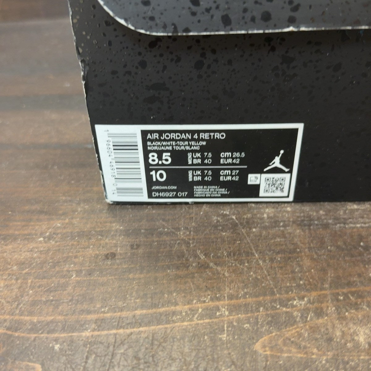Jordan 4 Retro Thunder (2023) Size 8.5 (Pre-Owned)