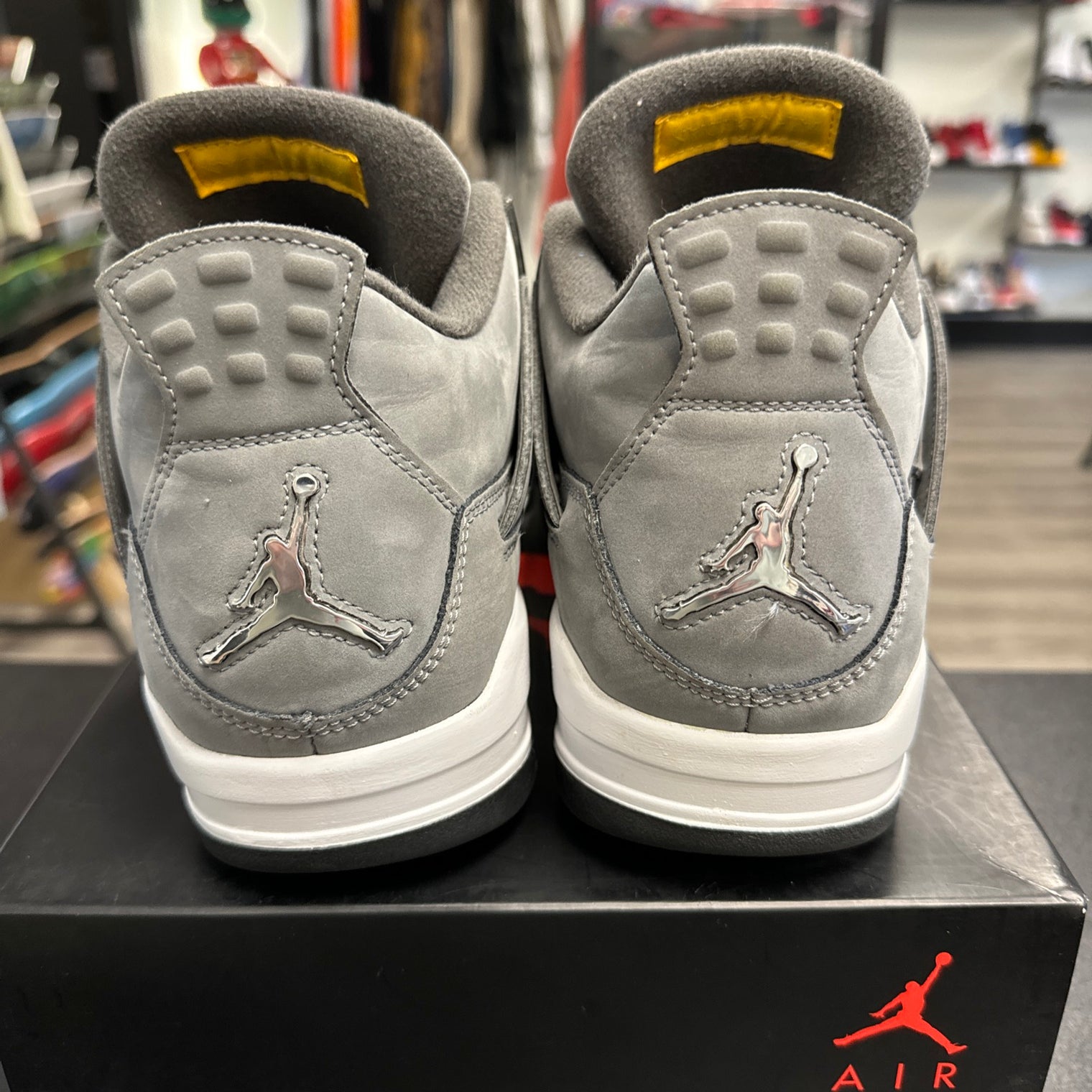 Cool Grey Jordan 4 (USED)