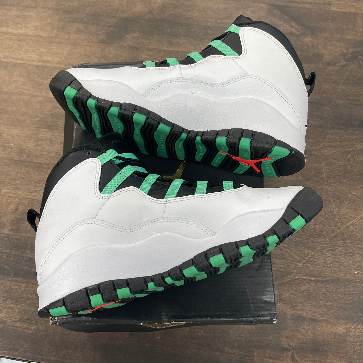 (GS) Verde Jordan 10 (USED)