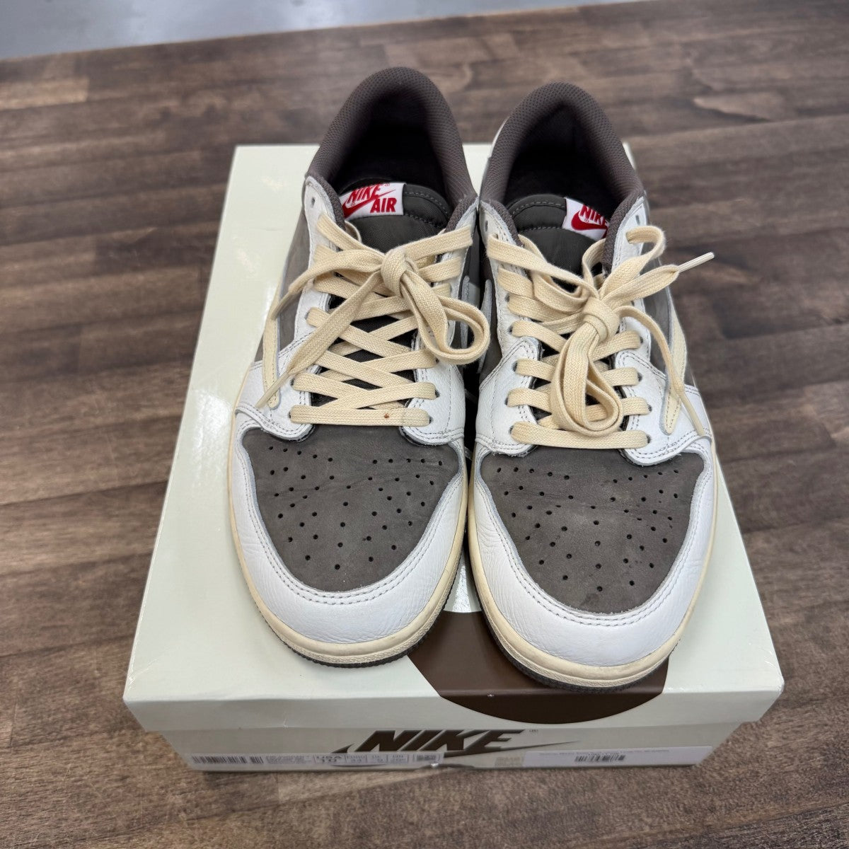 Jordan 1 Retro Low OG SP Travis Scott Reverse Mocha Size 10 (Pre-Owned) - Image 2
