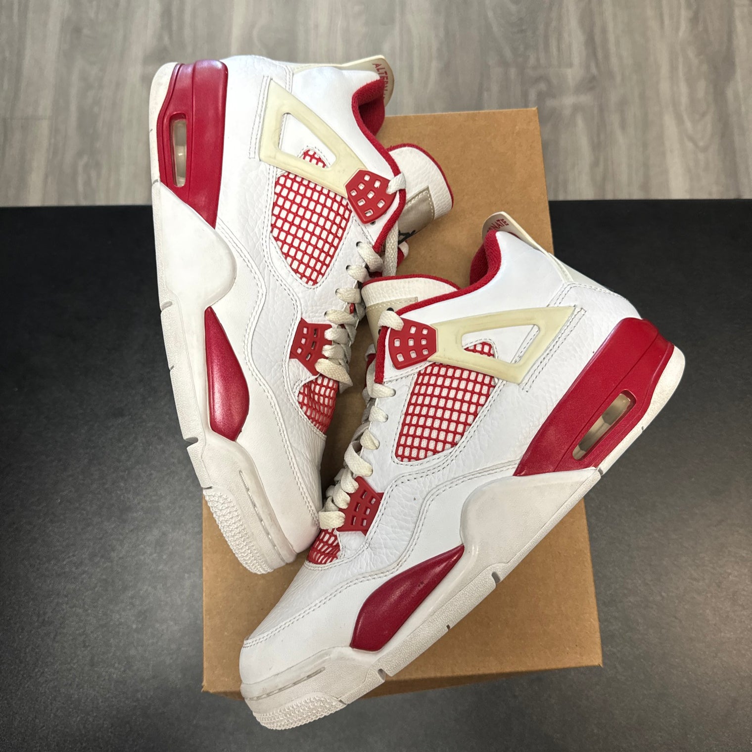Alternate 89 Jordan 4 (USED;NO BOX)