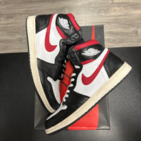 Gym Red Jordan 1 High (USED)