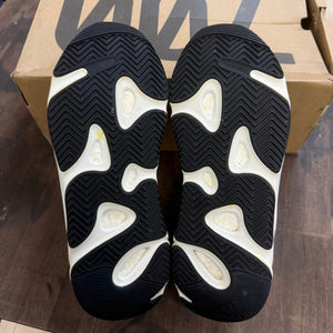 adidas Yeezy Boost 700 Wave Runner - Image 3