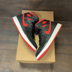 Jordan 1 High Zoom CMFT Bred (Women's) Size 6.5W (Pre-Owned) - Image 2
