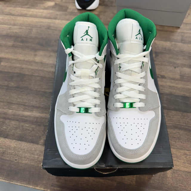 Grey Green Jordan 1 Mid SE (USED)