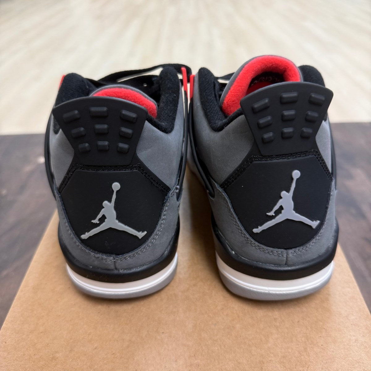 Jordan 4 Retro Infrared (GS) Size 6Y (Pre-Owned) - Image 5