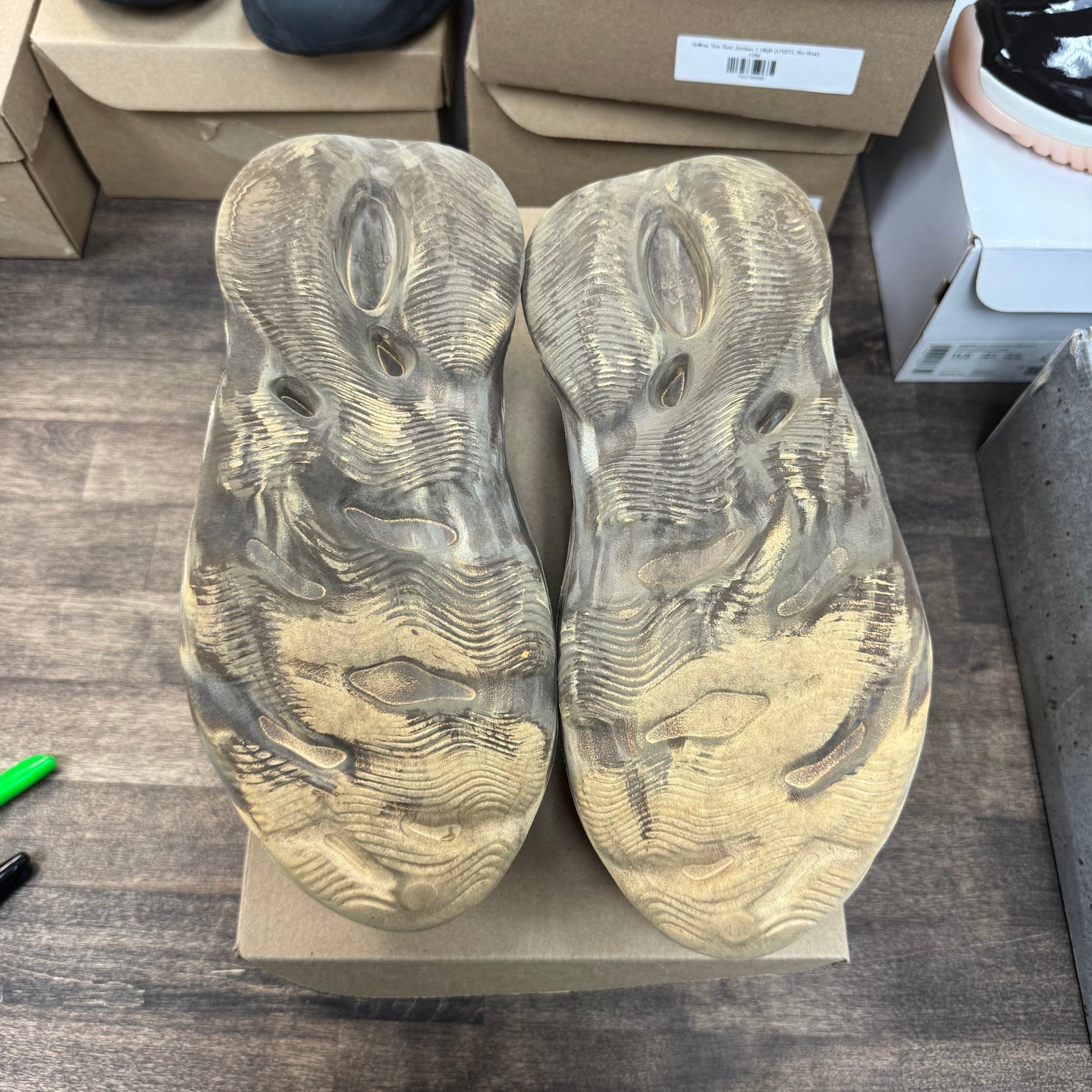 MX Cream Clay Yeezy Foam RNNR (USED, No Box)