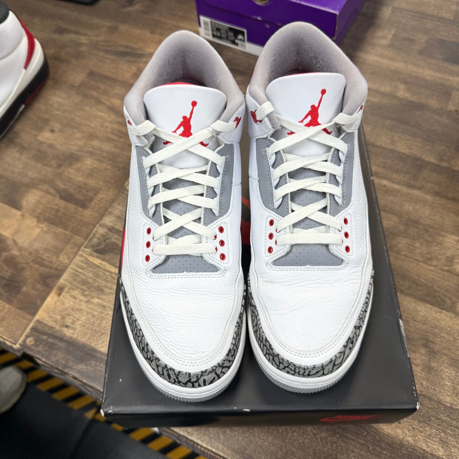 Fire Red Jordan 3 2020 (USED)