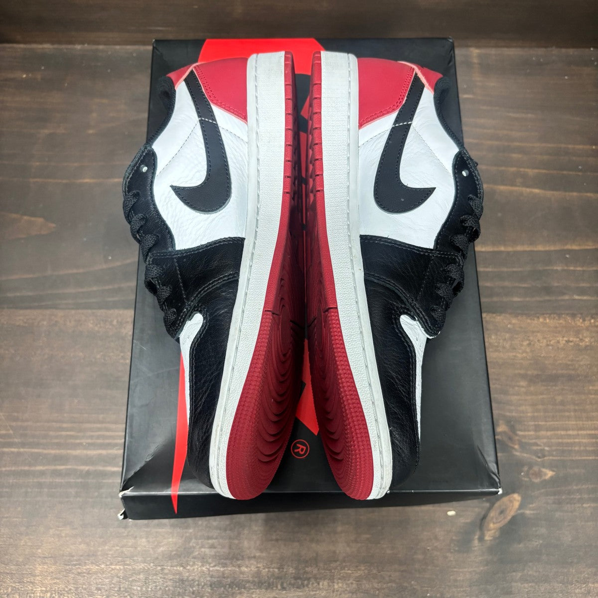 Jordan 1 Retro Low OG Black Toe (2023) Size 10 (Pre-Owned)