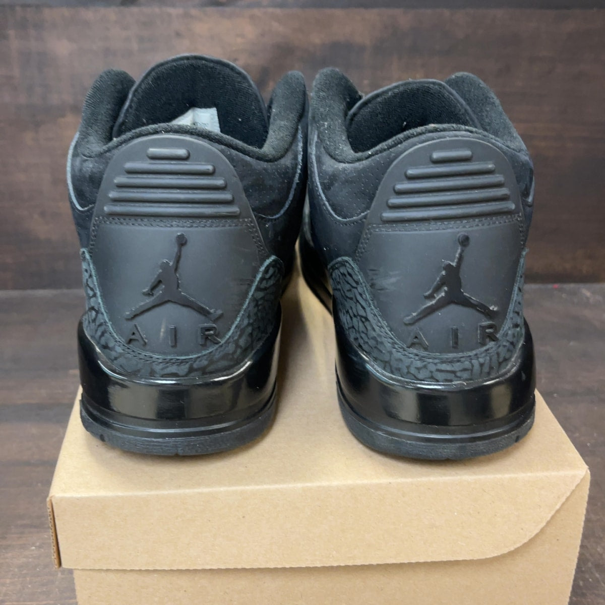 Jordan 3 Retro Black Cat (2025) Size 12.5 (Pre-Owned) - Image 5