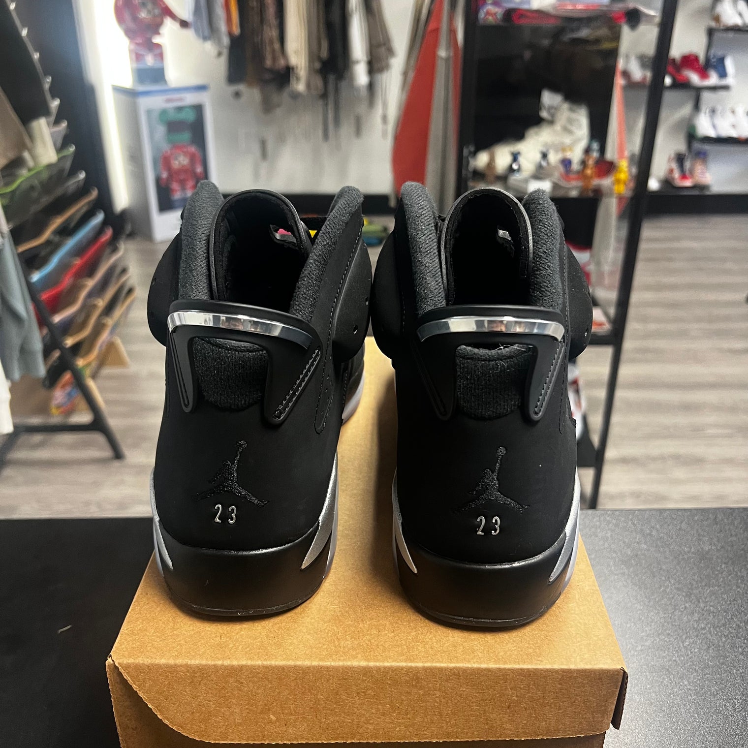 Chrome Jordan 6 (USED, no box)