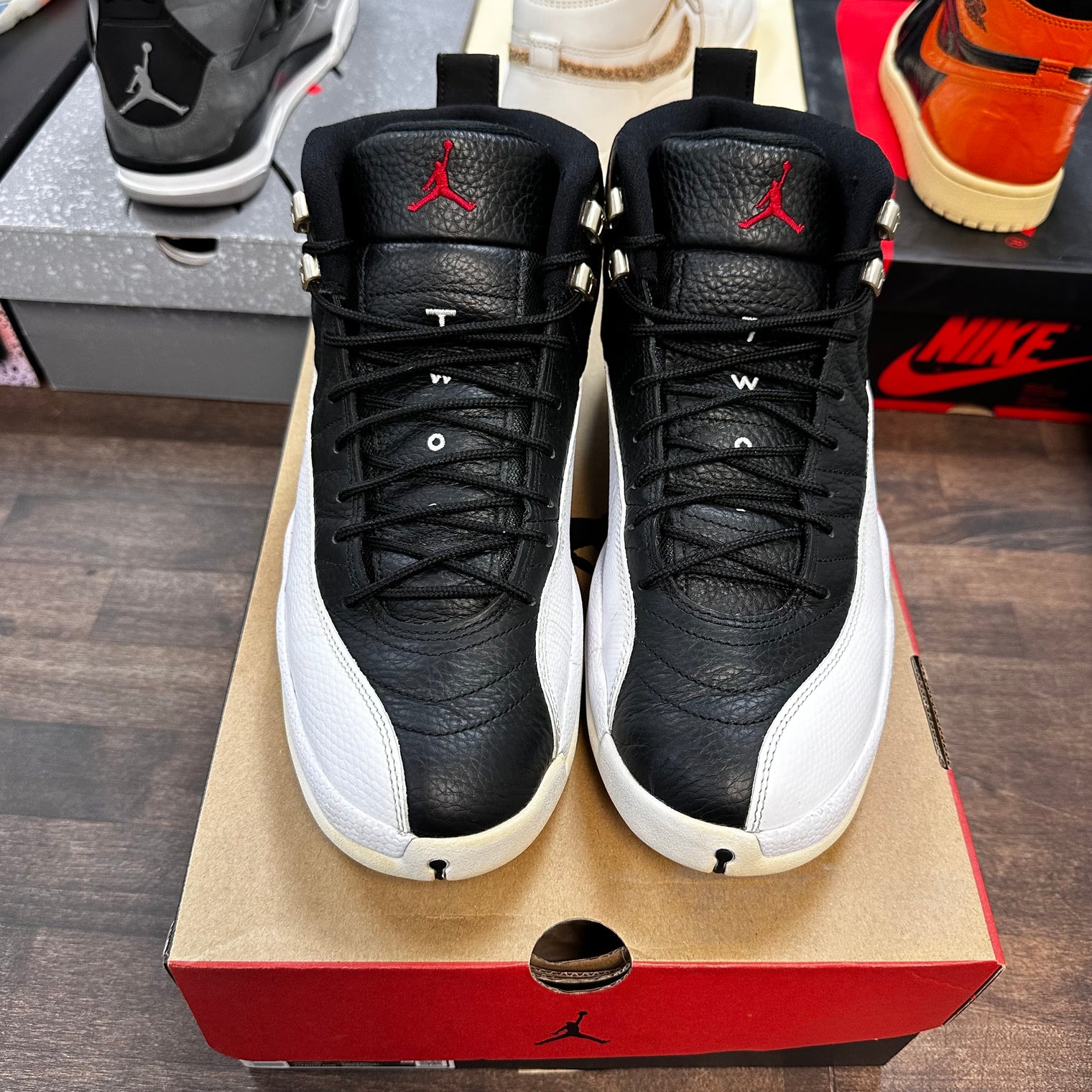 Playoff Jordan 12 (USED)