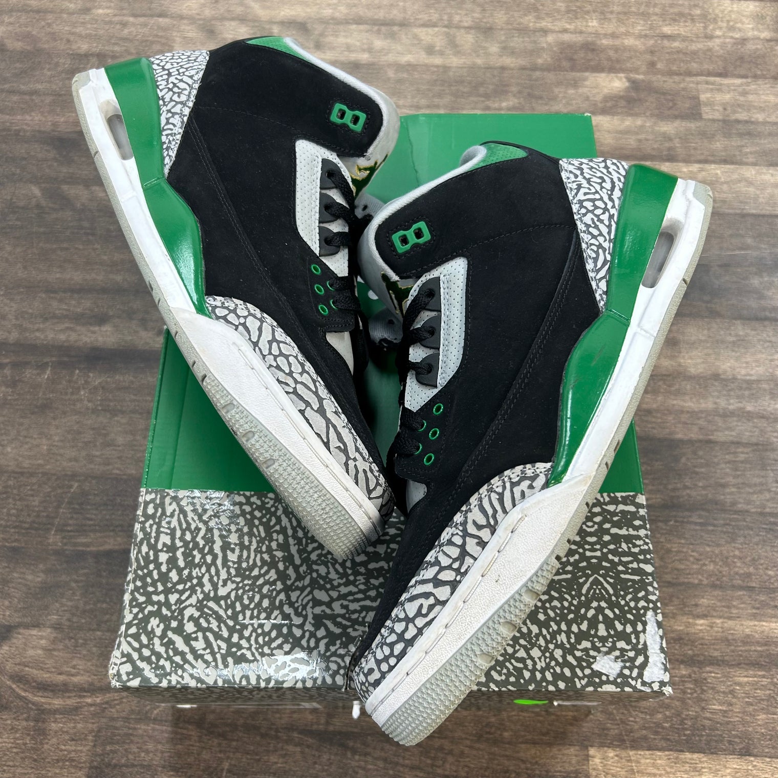 Pine Green Jordan 3 Retro (USED)