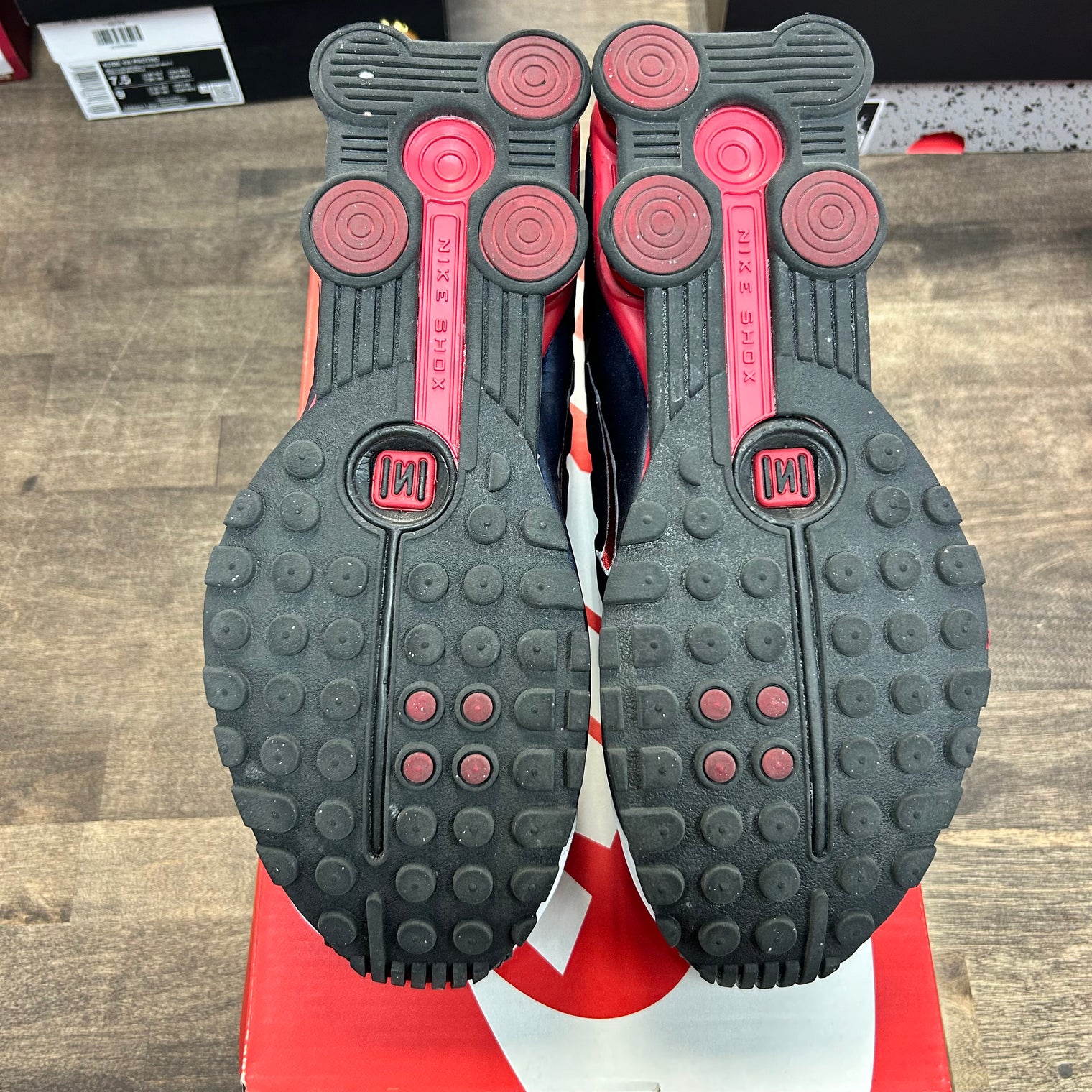 Nike Shox R4 USA (2025) (USED)