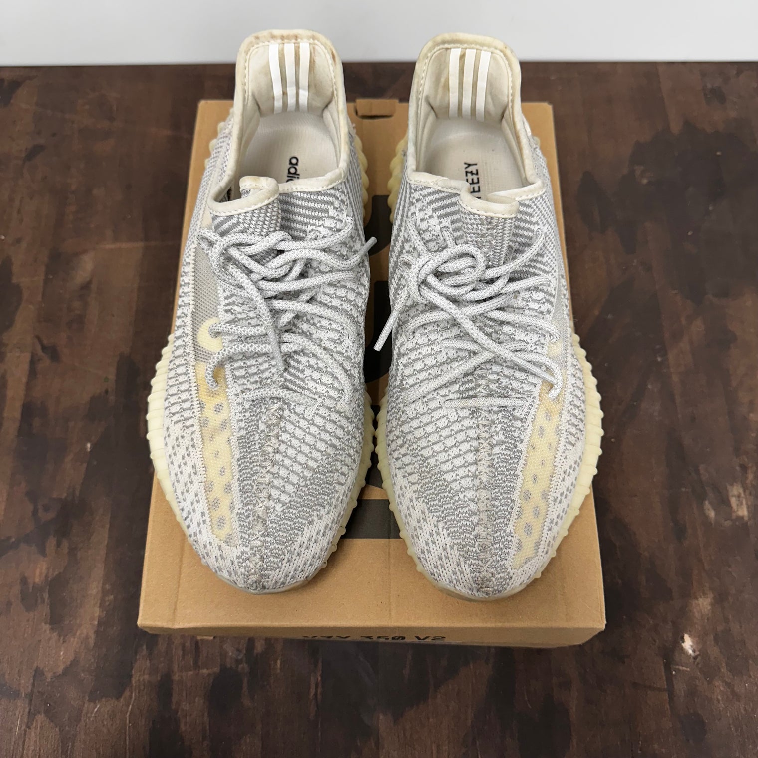 Static Yeezy 350 (USED)