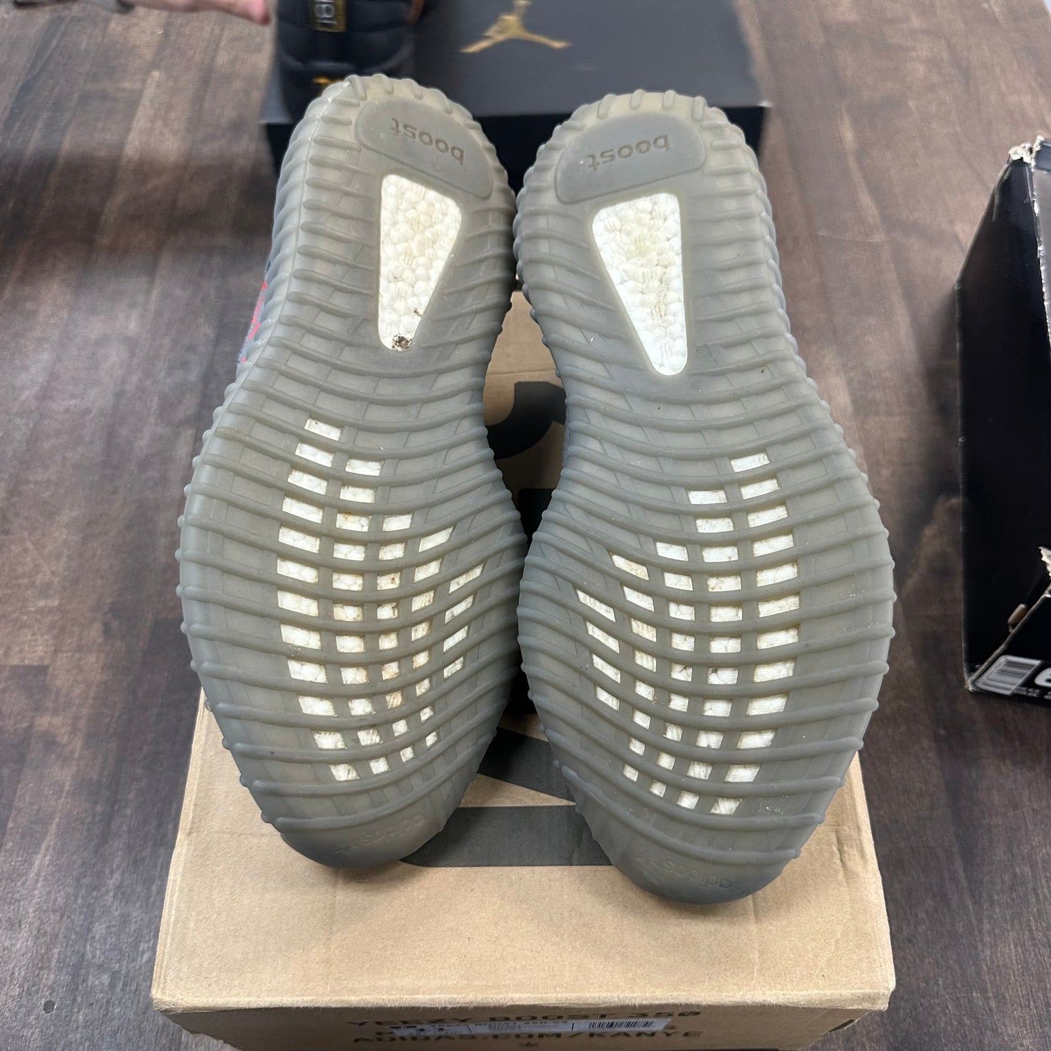 Beluga 2.0 Yeezy 350 (USED)