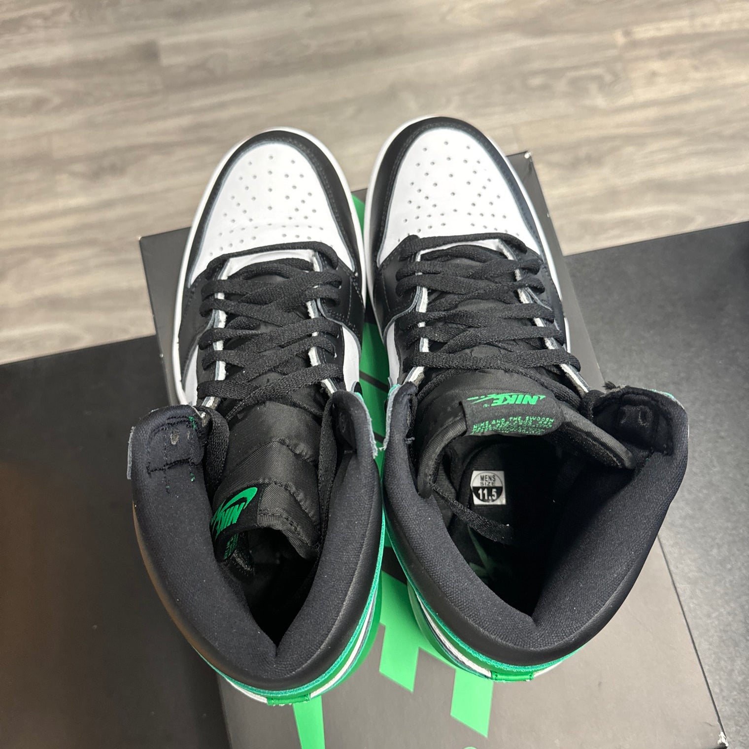 Lucky Green Jordan 1 High (USED)