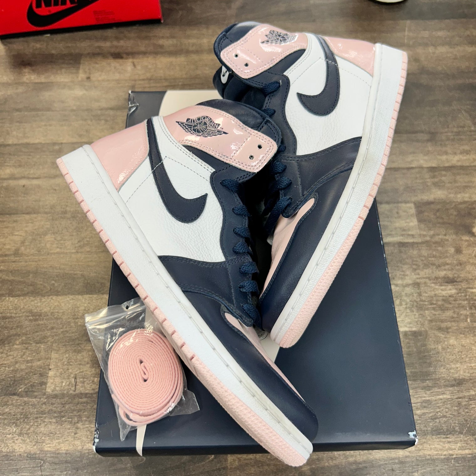 Atmosphere Bubble Gum Jordan 1 High (W) (USED)