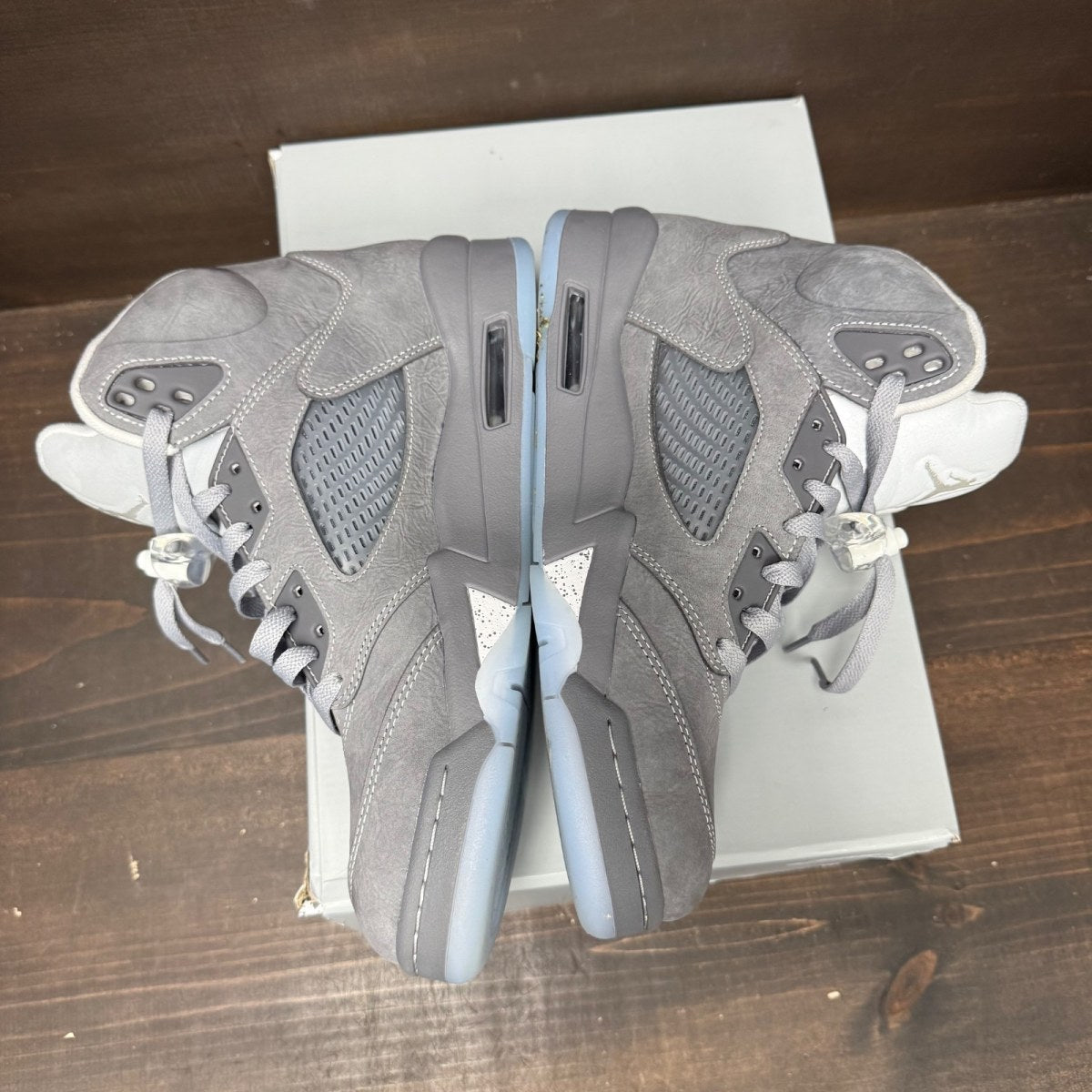 Jordan 5 Retro Wolf Grey (2026) - Image 3