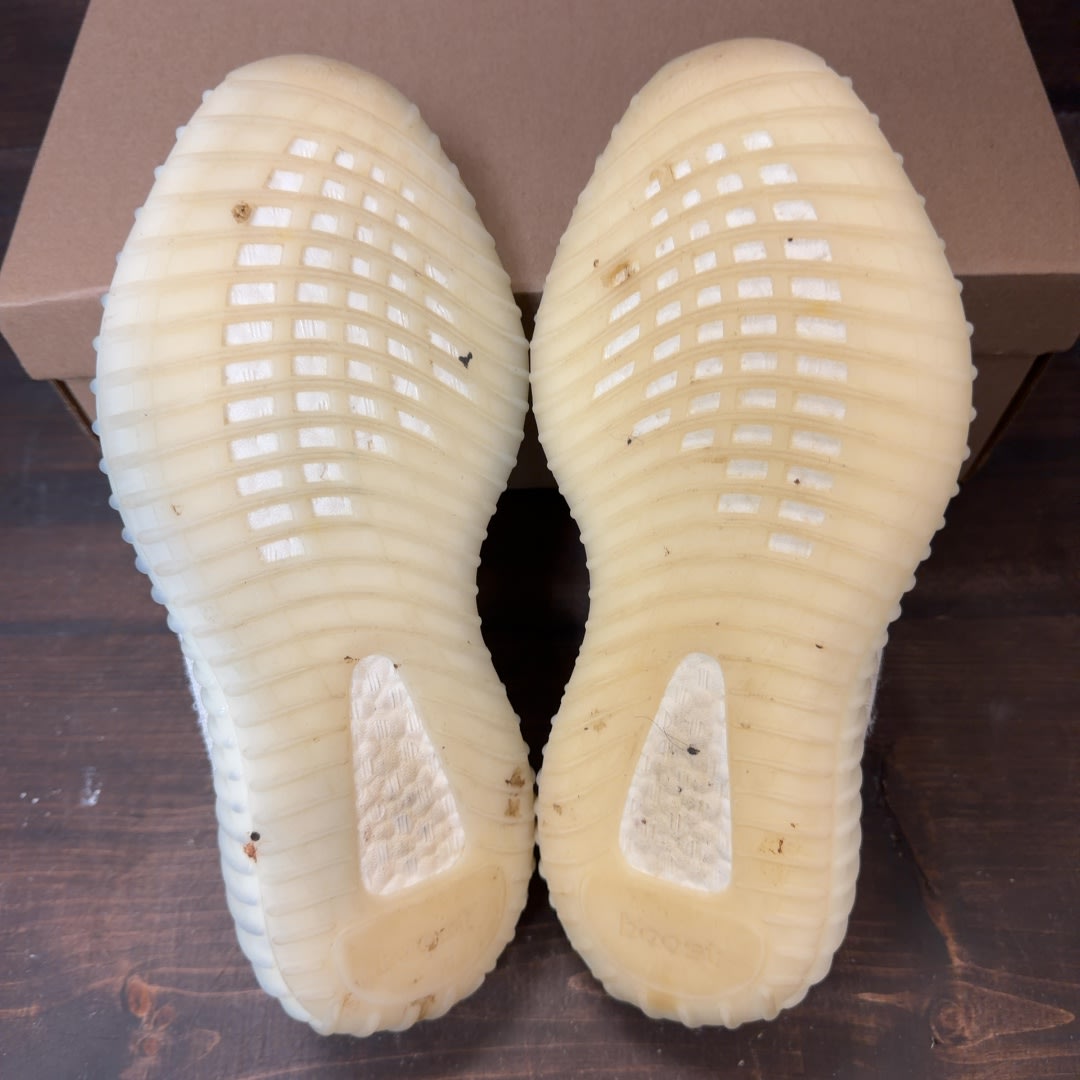 adidas Yeezy Boost 350 V2 Bone Size 7 (Pre-Owned) - Image 6