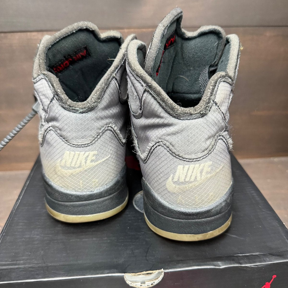Jordan 5 Retro Off-White Muslin Size 8.5 (Pre-Owned) - sole
