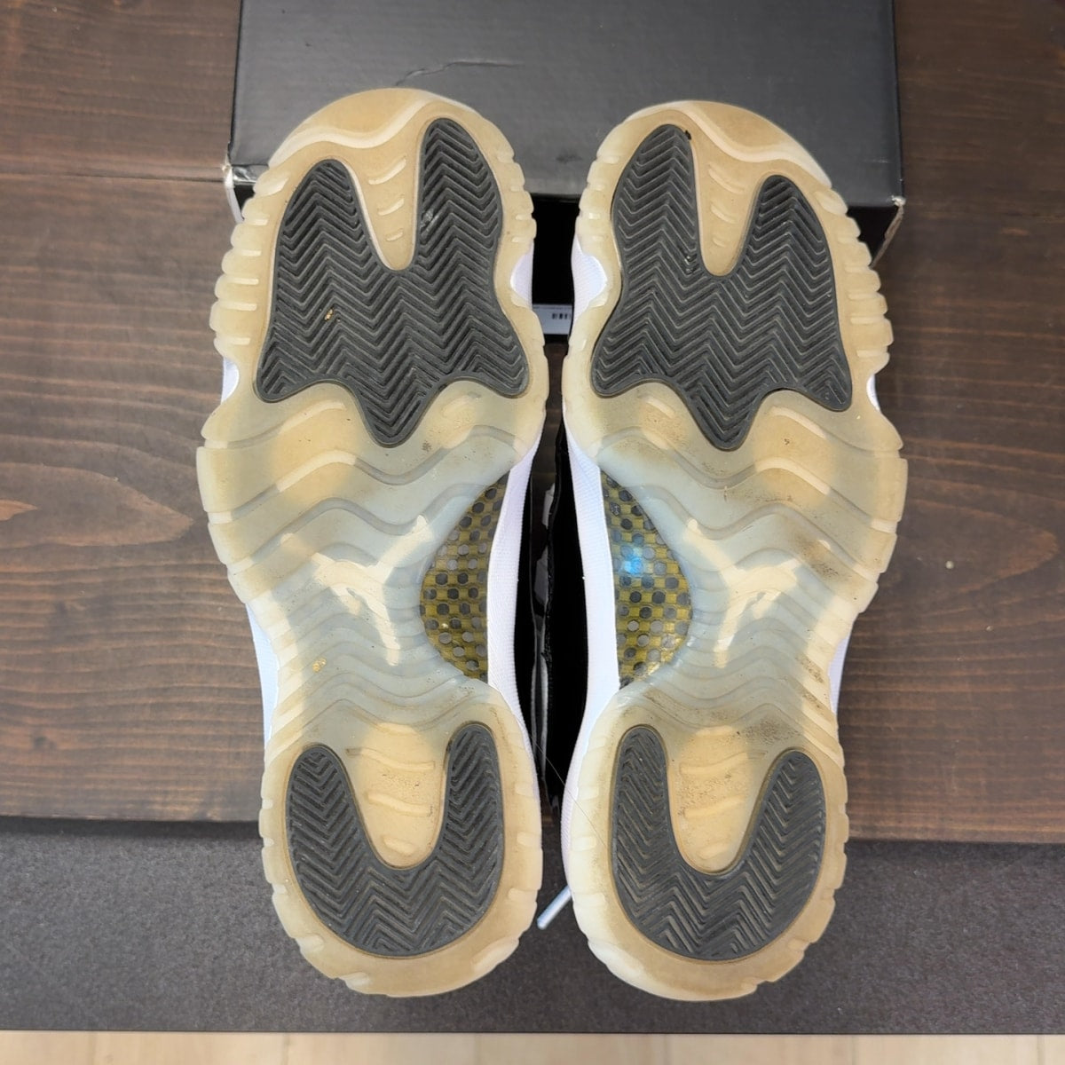 Jordan 11 Retro DMP Gratitude (2023) - Image 9