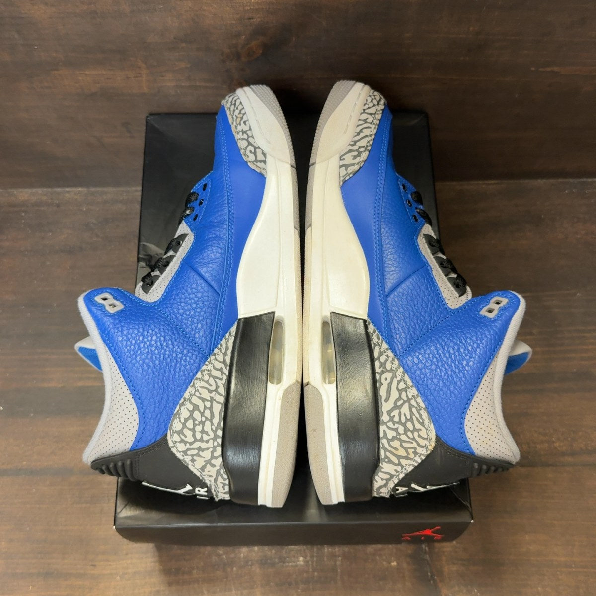 Jordan 3 Retro Varsity Royal Cement - Image 5