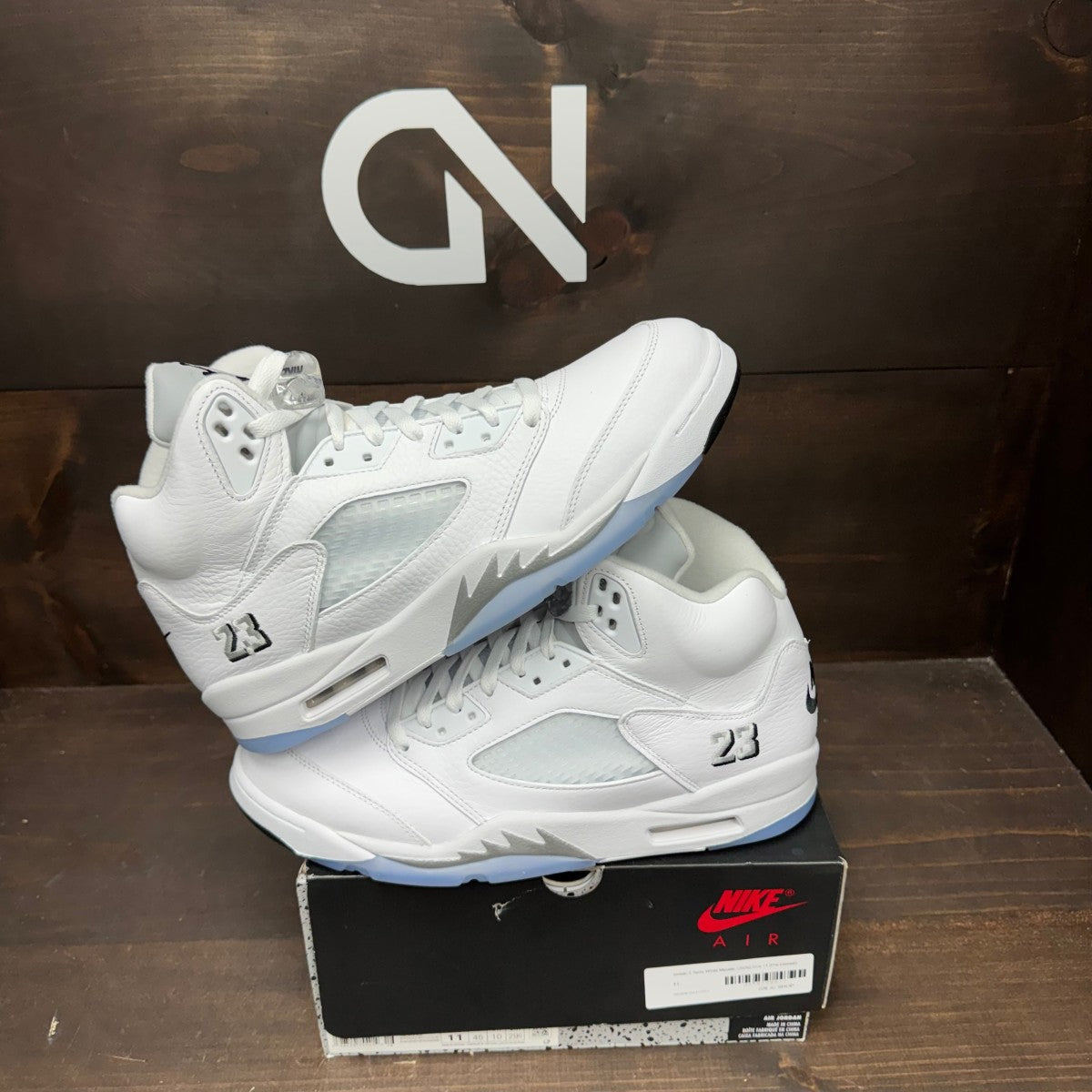 Jordan 5 Retro White Metallic (2026) - Image 1