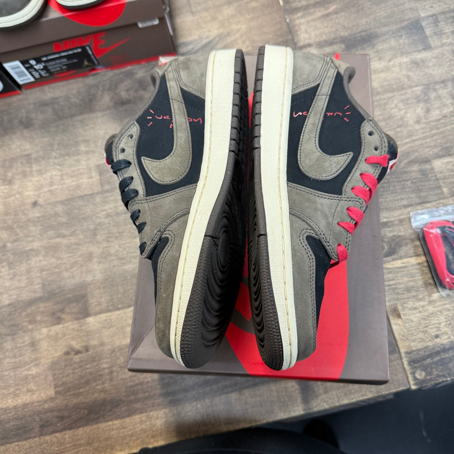 Travis Scott Mocha Jordan 1 Retro Low OG SP (Lightly Worn)