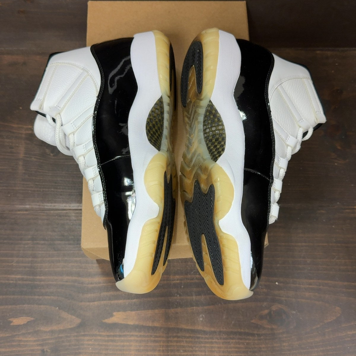 Jordan 11 Retro DMP Gratitude (2023) Size 11.5 (Pre-Owned) - Image 4