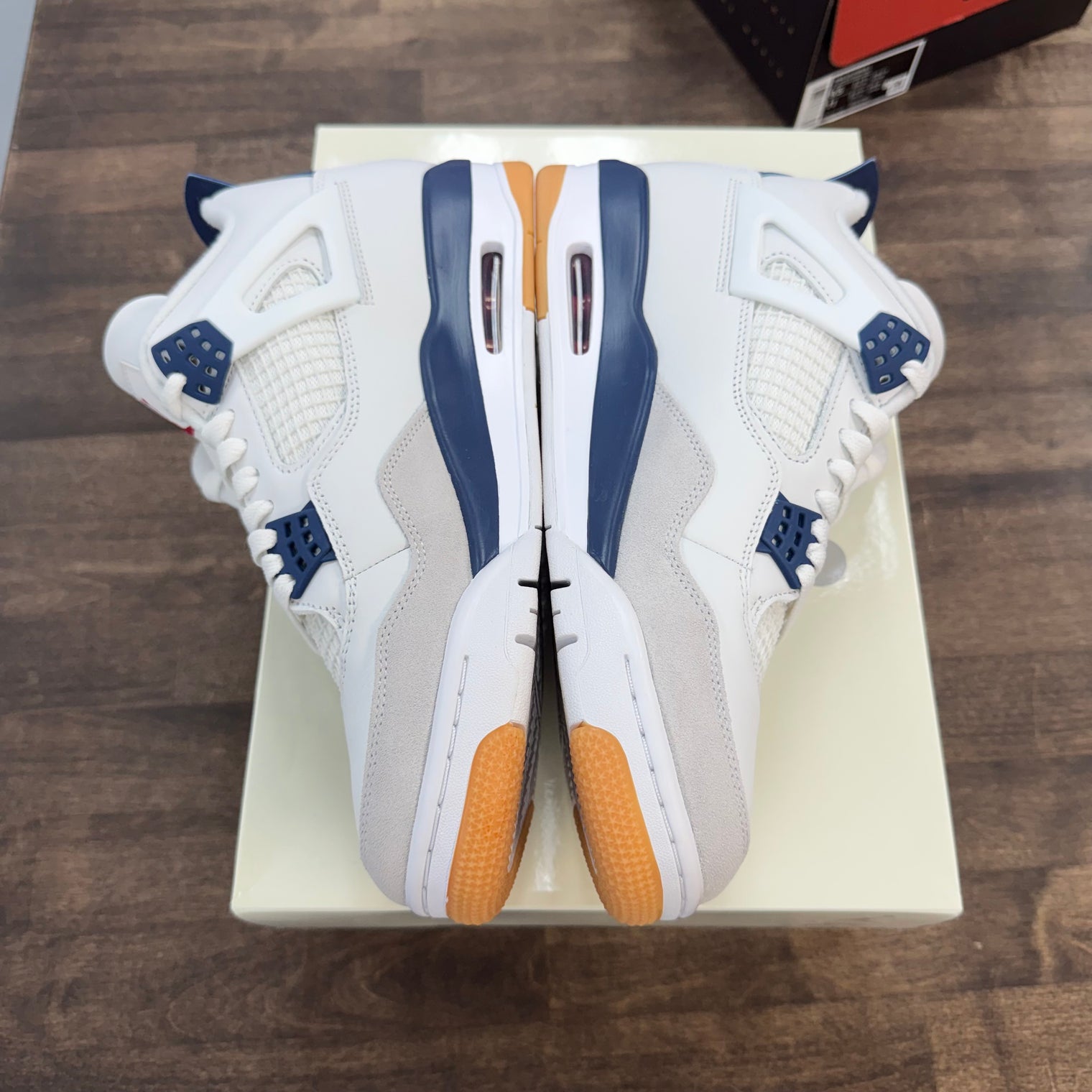 Navy SB Jordan 4 Retro (USED)
