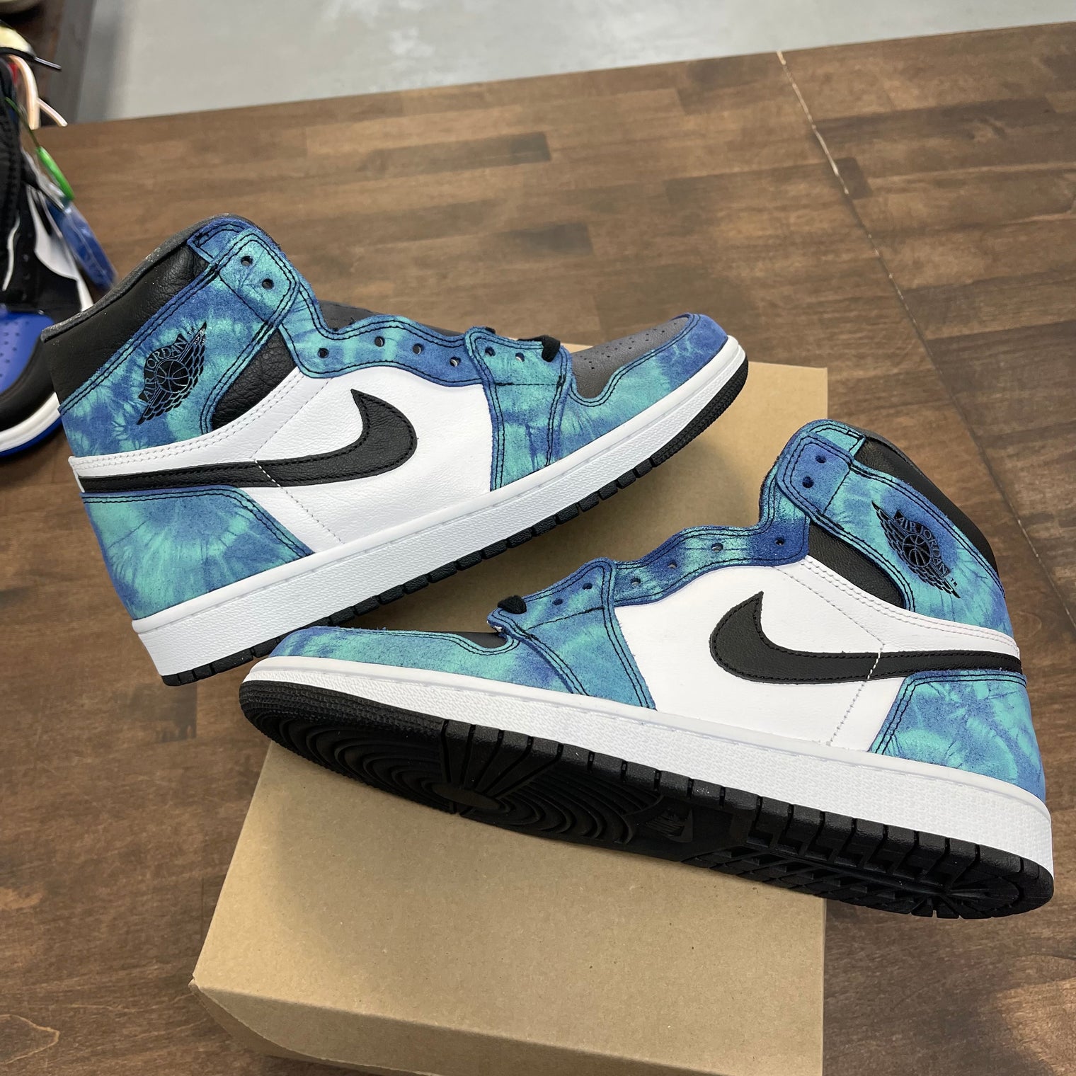 (W) Tie Dye Jordan 1 High (No Box)