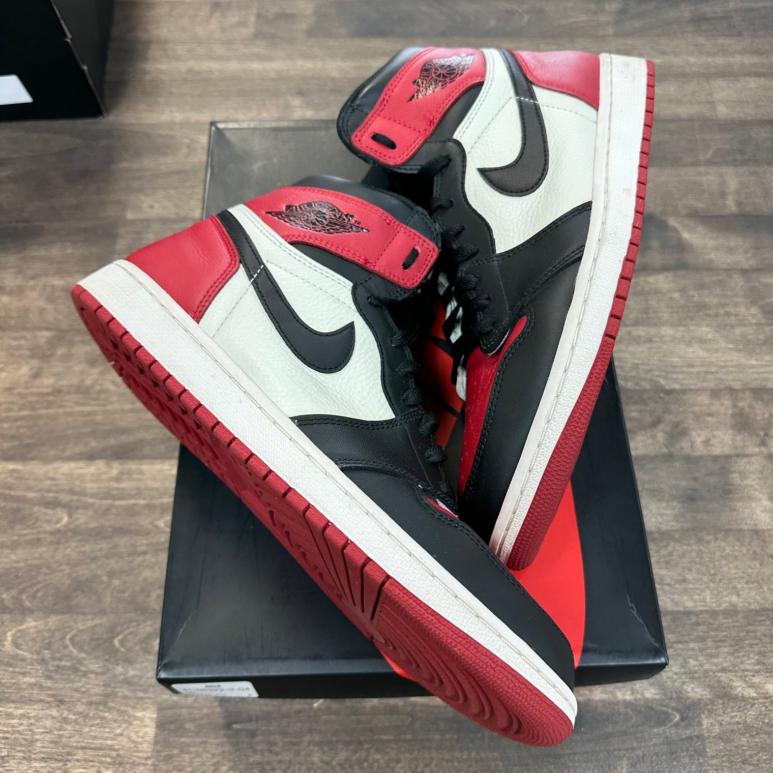 Bred Toe Jordan 1 High (USED)