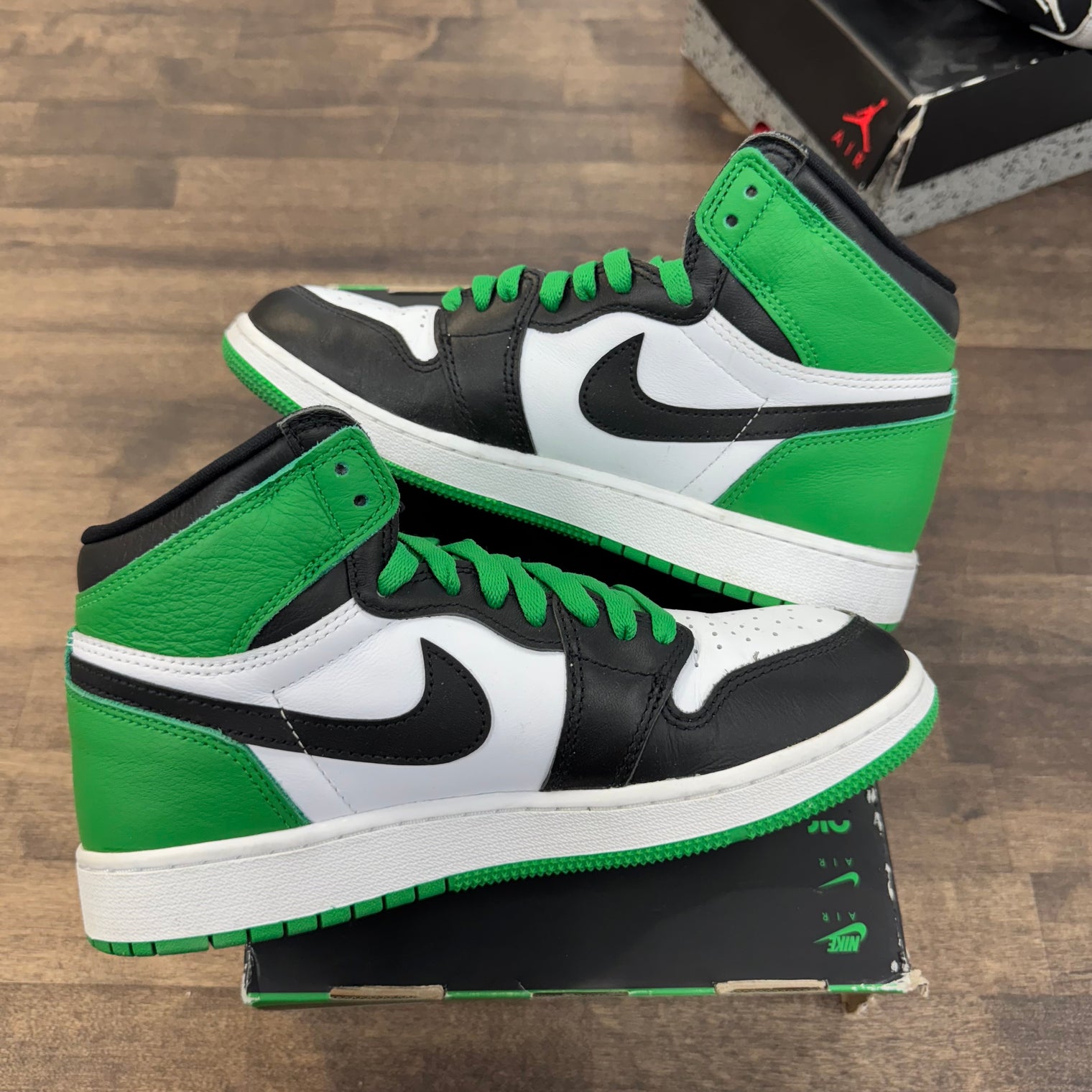 Lucky Green Jordan 1 High (GS) (USED, No Lid)