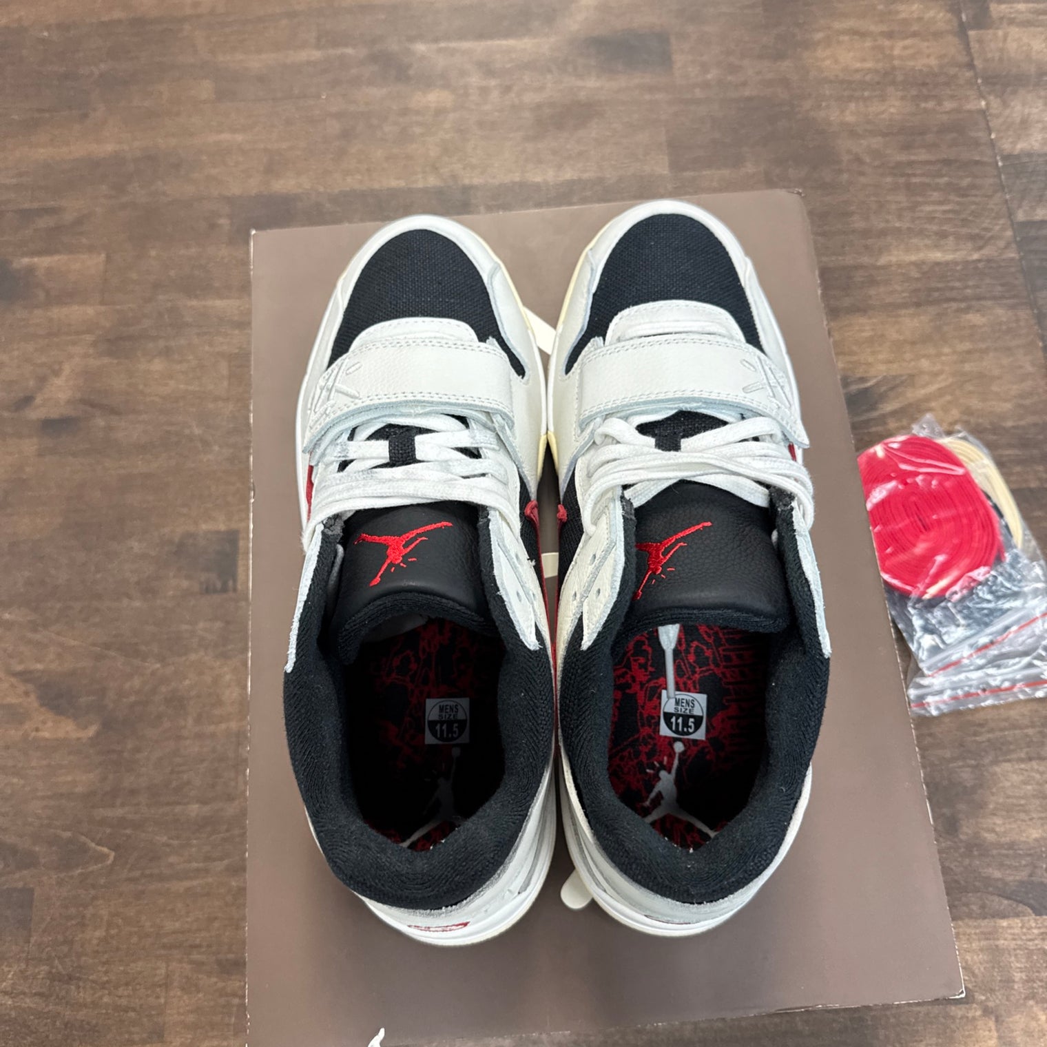 University Red Jumpman Jack Travis Scott (Lightly Worn)