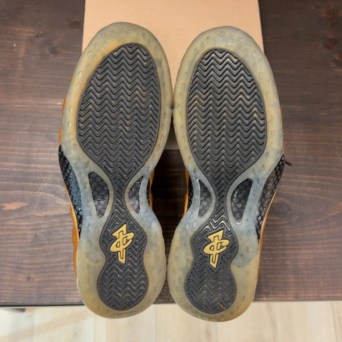 Nike Air Foamposite One Metallic Gold Size 11.5 (Pre-Owned) - aux
