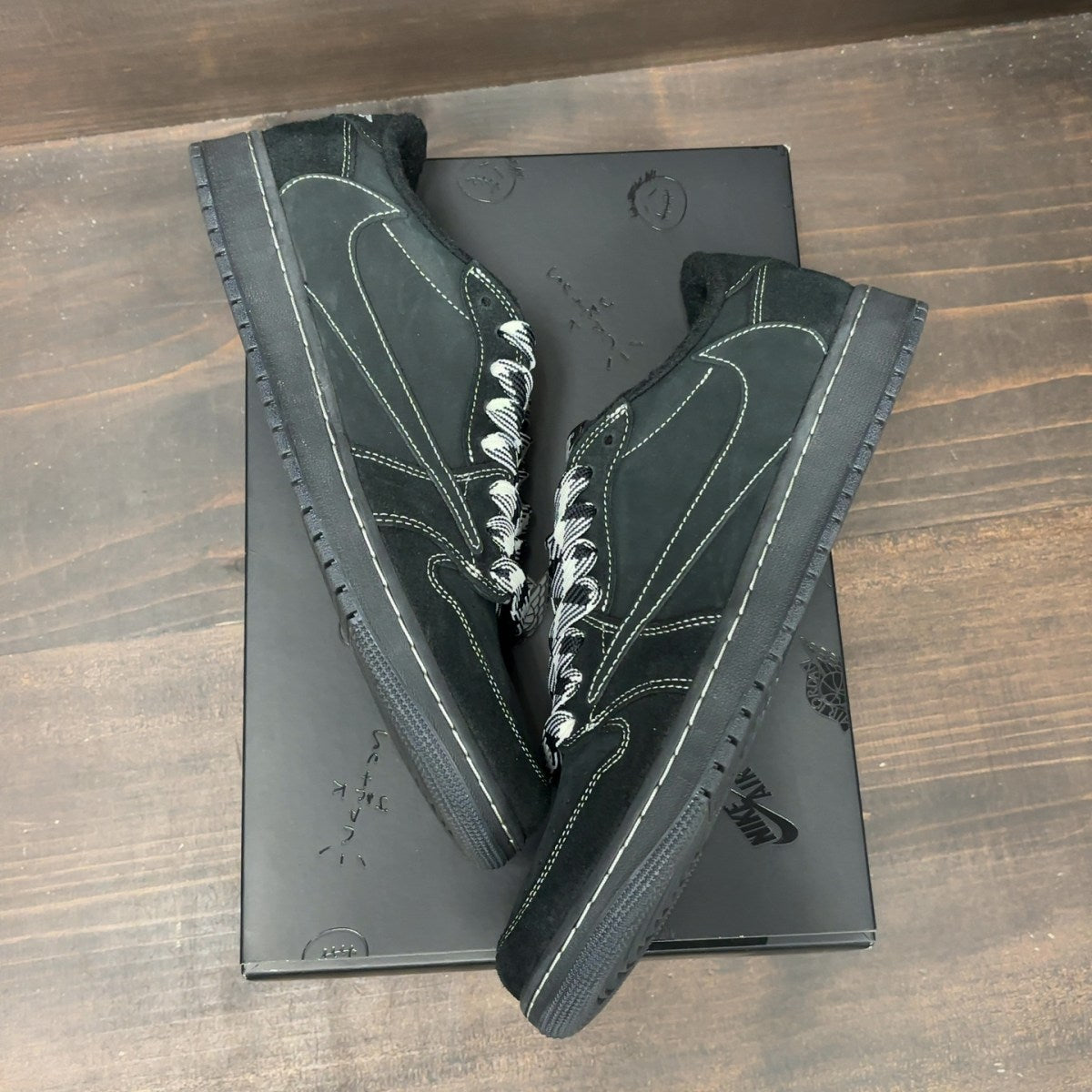 Jordan 1 Retro Low OG SP Travis Scott Black Phantom Size 11.5 (Pre-Owned) - Image 2