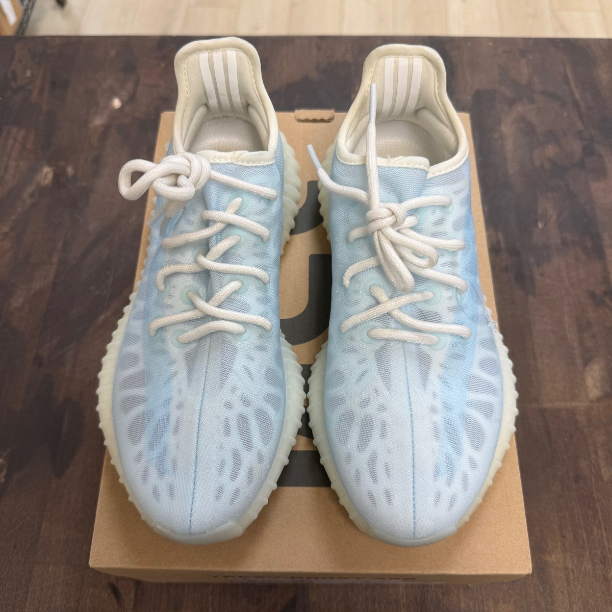 adidas Yeezy Boost 350 V2 Mono Ice - Image 2