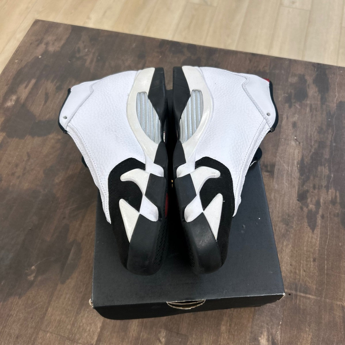 Jordan 14 Retro Black Toe (2024) (GS) - Image 3