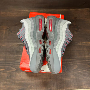 Nike Air Max 95 Grey Red - Image 4
