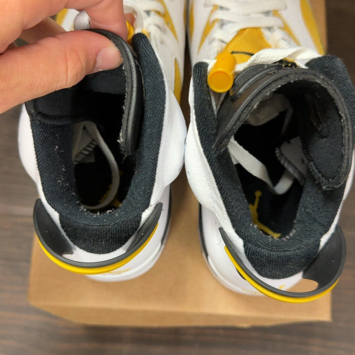 Jordan 6 Retro Yellow Ochre Size 8.5 (Pre-Owned) - Image 6