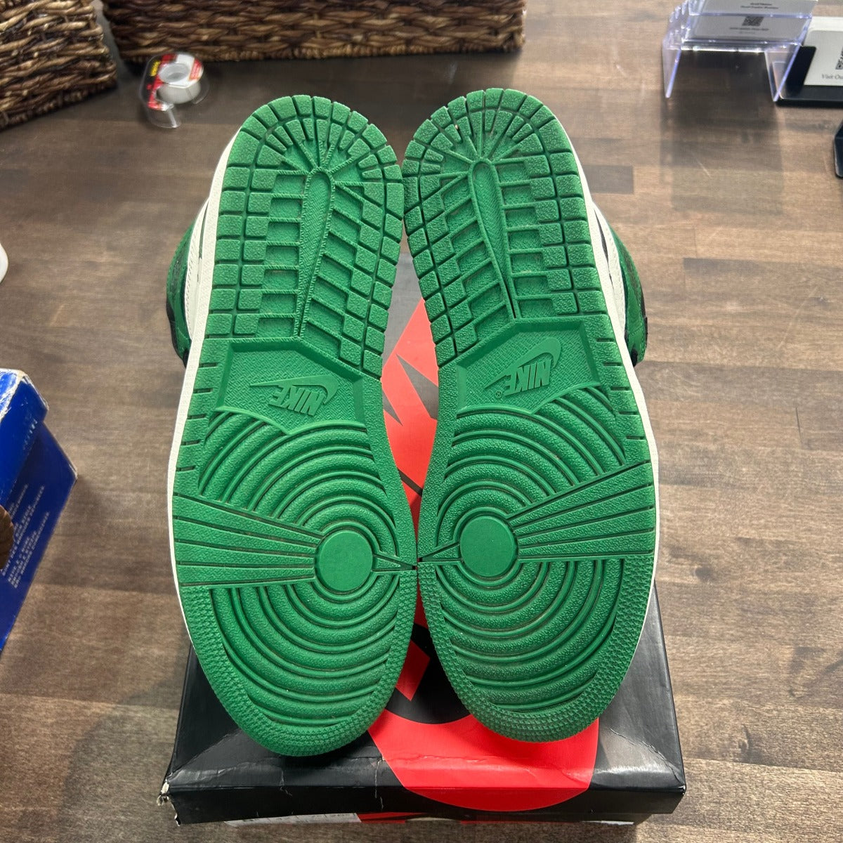 Jordan 1 Retro High Pine Green - Image 5