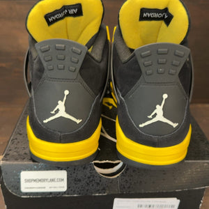 Jordan 4 Retro Thunder (2023) Size 12 (Pre-Owned) - aux